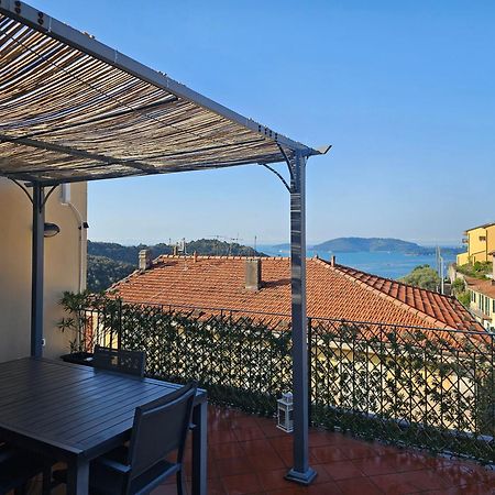 La Terrazza Sul Golfo Dei Poeti Con Vista Mare Apartment Pitelli Luaran gambar
