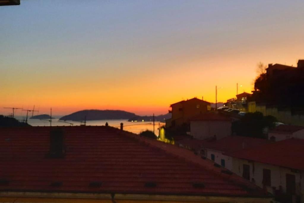 La Terrazza Sul Golfo Dei Poeti Con Vista Mare Apartment Pitelli Luaran gambar