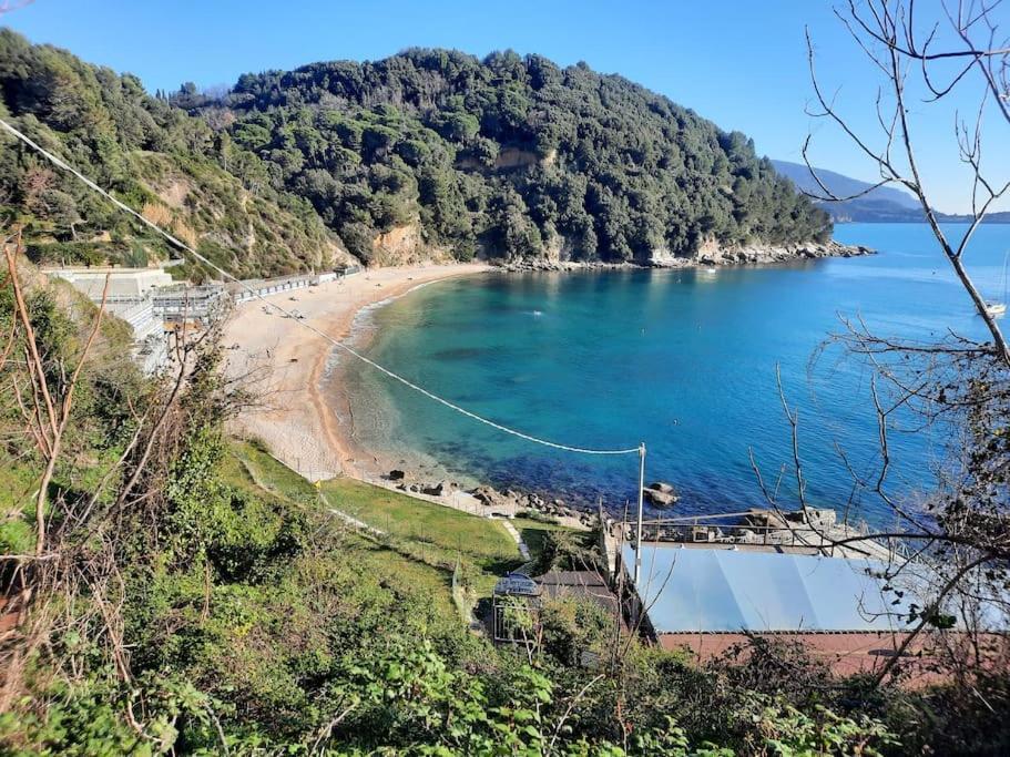 La Terrazza Sul Golfo Dei Poeti Con Vista Mare Apartment Pitelli Luaran gambar