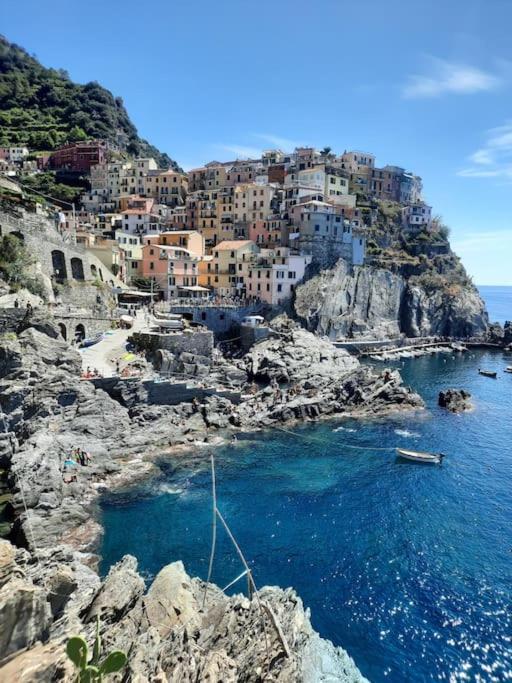 La Terrazza Sul Golfo Dei Poeti Con Vista Mare Apartment Pitelli Luaran gambar