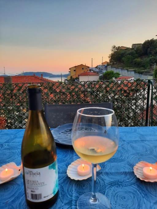 La Terrazza Sul Golfo Dei Poeti Con Vista Mare Apartment Pitelli Luaran gambar