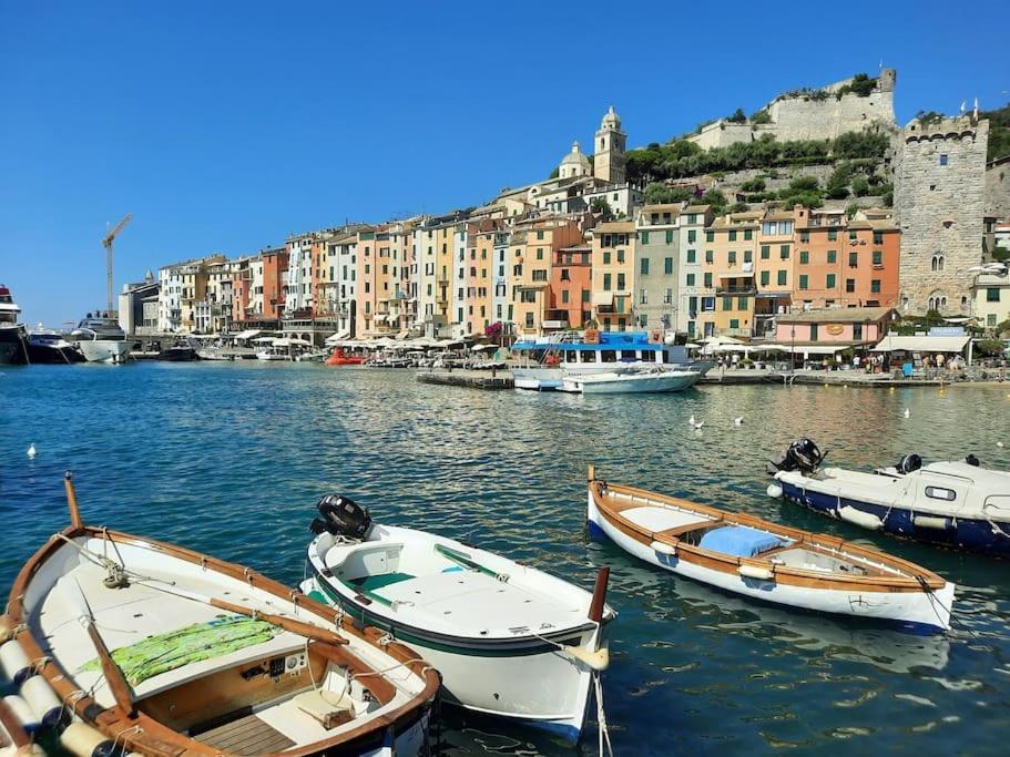 La Terrazza Sul Golfo Dei Poeti Con Vista Mare Apartment Pitelli Luaran gambar