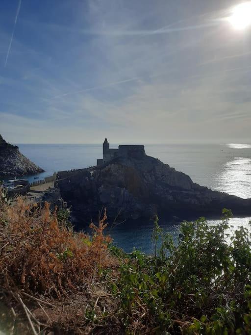 La Terrazza Sul Golfo Dei Poeti Con Vista Mare Apartment Pitelli Luaran gambar