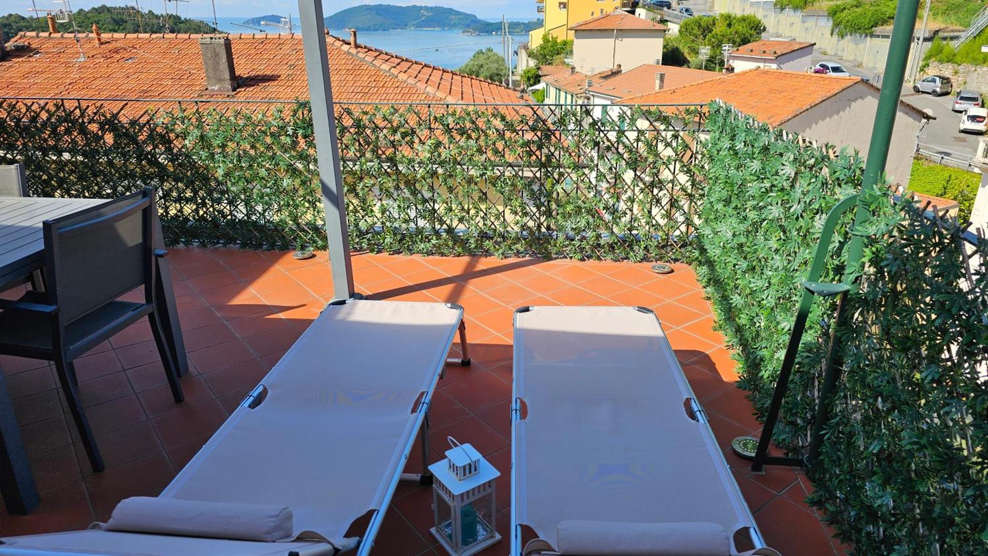 La Terrazza Sul Golfo Dei Poeti Con Vista Mare Apartment Pitelli Luaran gambar